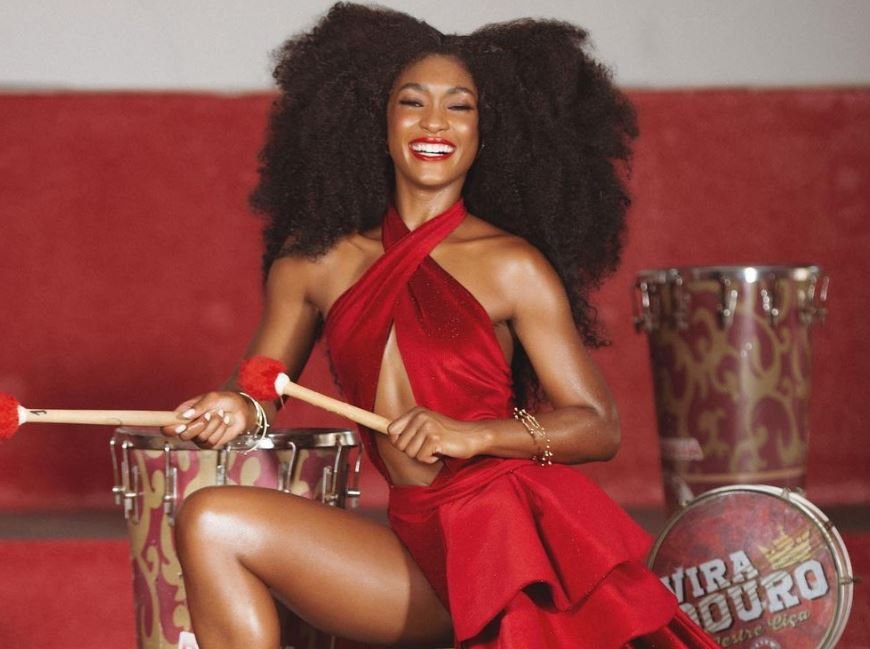 Erika Januza A Nova Rainha De Bateria Da Viradouro Noticia Preta Np