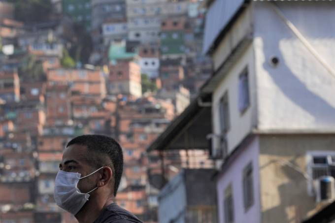 Coronavirus-mata-negros-Ricardo-Moraes-Reuters.jpg