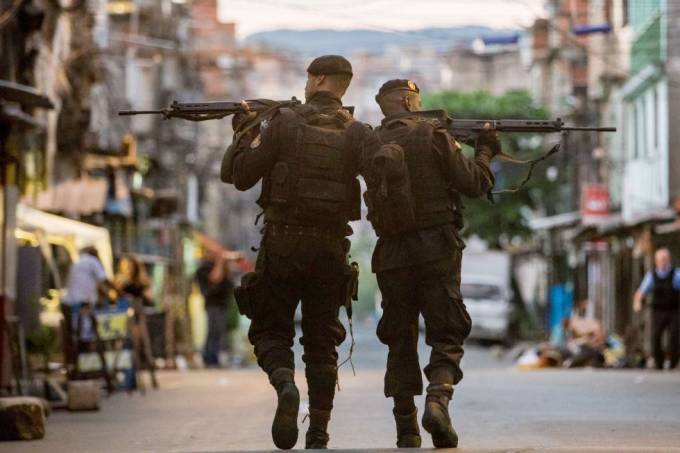 operacao-policial-favela.jpg