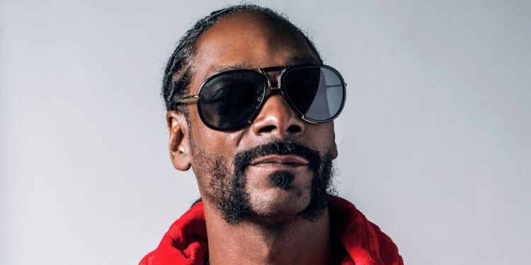 Snoop-Dogg-Net-Worth-750x375-1.jpg