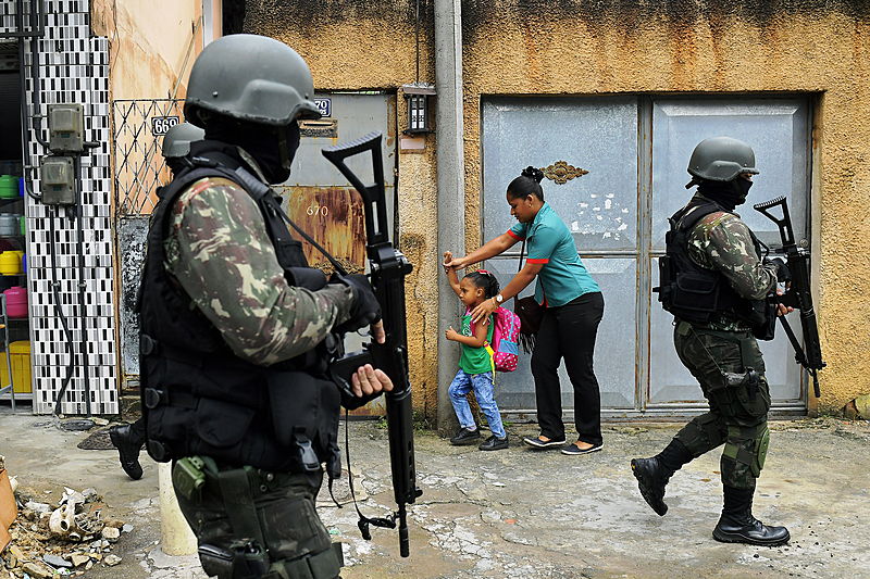 operacoes-favelas.jpeg