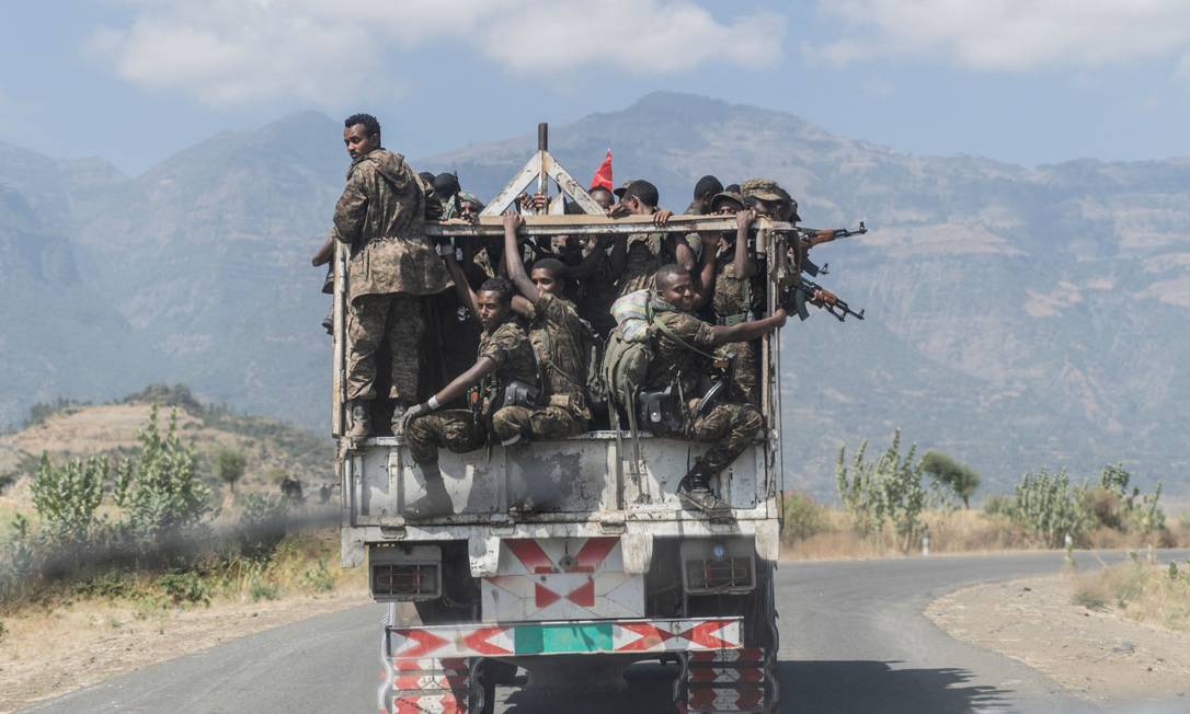 96672957_Soldiers-from-the-Ethiopian-National-Defence-Force-ENDF-ride-on-a-truck-in-Wichale-Ethi.jpeg