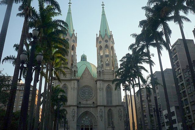 Catedral_da_Sé_-_panoramio_-_enioprado.jpg