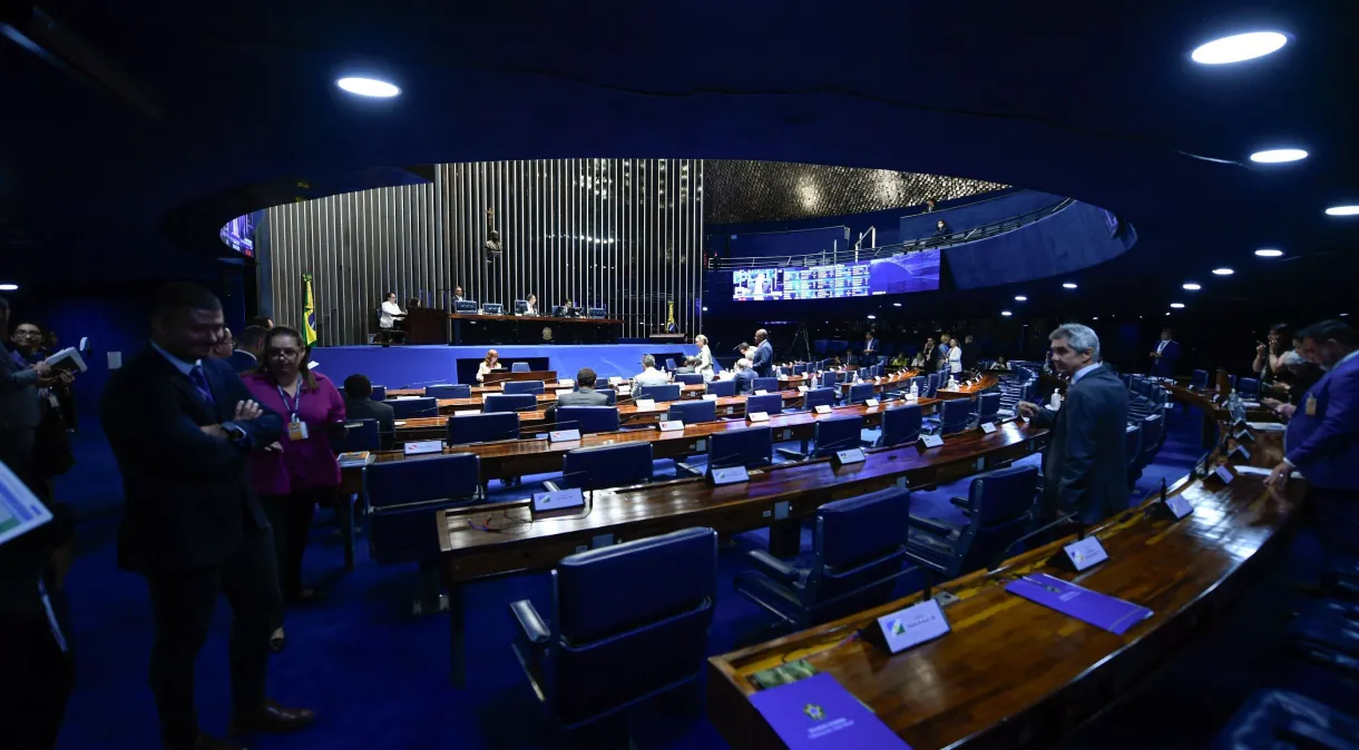 plenario-senado-15-08.webp