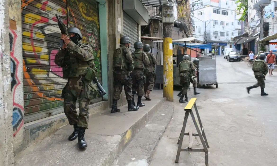 militares_na_rocinha_2.webp