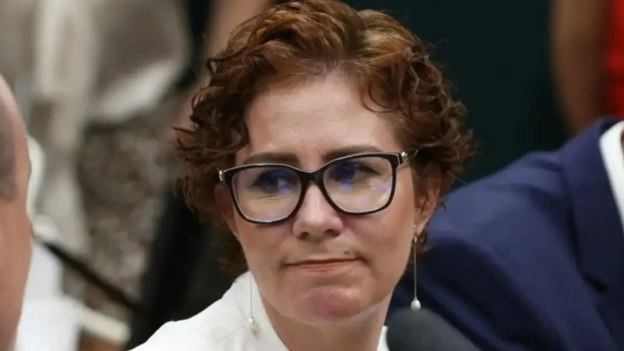 Carla-Zambelli-WEBP.webp