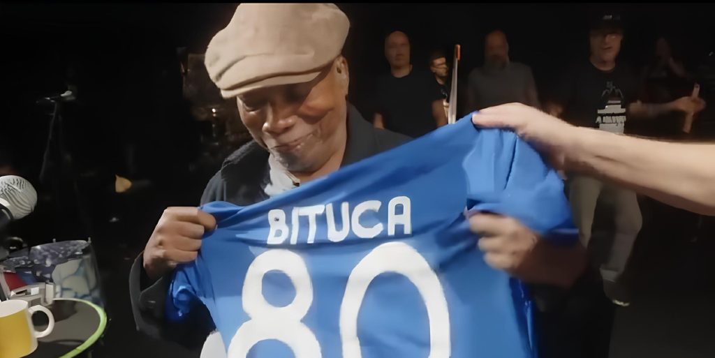 “Música é trabalho”: equipe de Milton Nascimento se pronuncia após ataques por processar o Cruzeiro