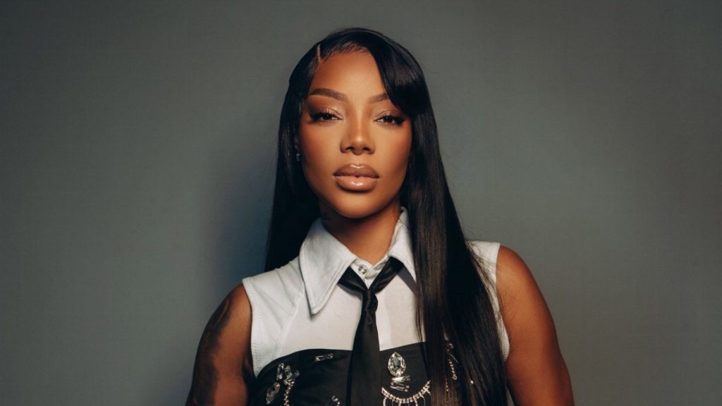 Ludmilla rebate críticas sobre inglês após show nos EUA: “Rindo com US$ 300 mil a mais”