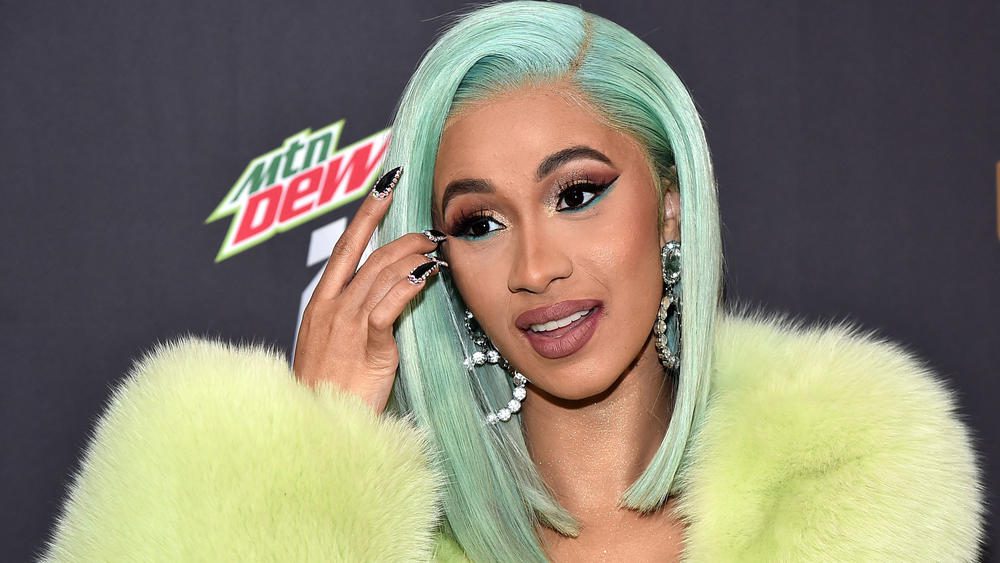 Cardi B é absolvida em caso de agressão de 2018 na Califórnia