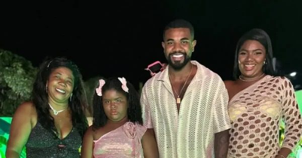 Davi Brito e família - Foto: Reprodução Redes Sociais