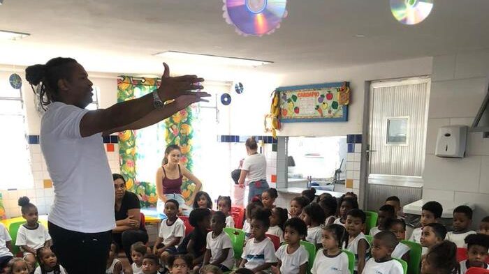 Dia Mundial da Infância e no Dia Internacional de Combate à Discriminação Racial (21/03)