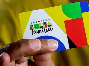 Caixa paga Bolsa Família a beneficiários com NIS de final 4