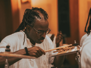 Núcleo Moderno de Música abre inscrições para cursos de instrumentos e canto coral