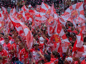 Viradouro homenageia Mestre Ciça em desfile sobre o coração do samba