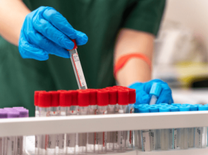 Nova lei reforça folga remunerada para trabalhadores CLT realizarem exames médicos