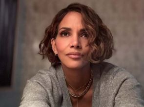 “Eu ainda era negra”, diz Halle Berry ao afirmar que Oscar não mudou sua carreira em Hollywood