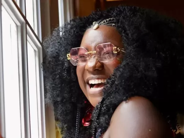 Adriana Araújo, sambista mineira, morre aos 49 anos