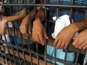 Saúde prisional em SP e RJ recebe menos de R$2 por pessoa em 2026