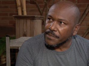 Porteiro denuncia racismo em escola particular de Campinas e diz que foi demitido após relatar caso