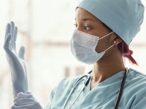 Quase 30% dos cursos de Medicina são punidos após avaliação do Enamed