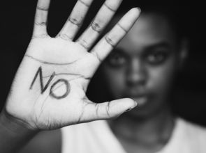 Número de vítimas de feminicídio supera em 38% registros oficiais