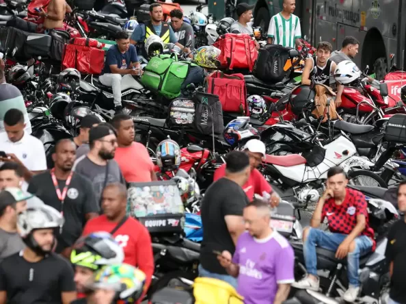 Projeto define mínimo de R$ 8,50 por entrega ou R$ 14,74 por hora para entregadores de apps