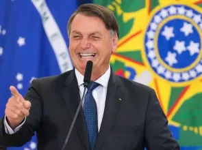 STF oficializa condenação de Bolsonaro e inicia execução da pena