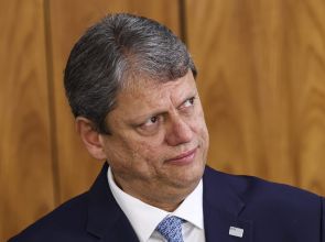 Gestão Tarcísio deixa 70% da verba para mulheres sem uso em 2025 em SP