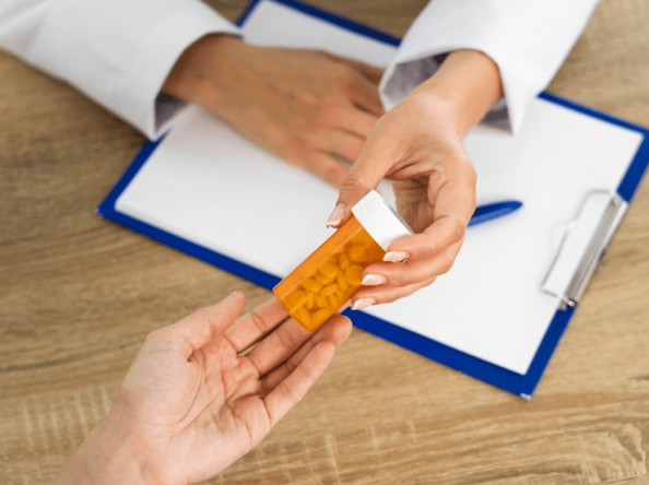 Resolução do Conselho Federal de Enfermagem autoriza prescrição de antibióticos por enfermeiros