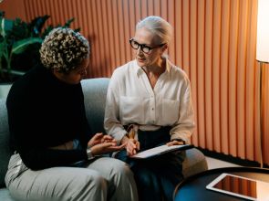 Desigualdade de renda entre negros e brancos diminui no Rio, aponta estudo da prefeitura