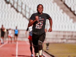 Apenas mulheres biológicas poderão competir em categorias femininas a partir de 2028, decide COI