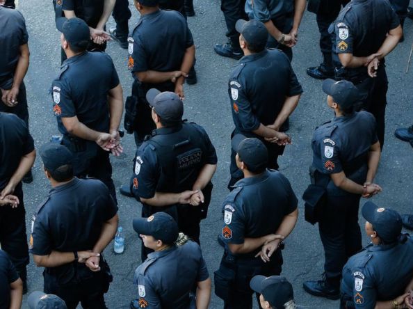 Operação Tredo prende policiais do Rio suspeitos de repassar informações ao Comando Vermelho