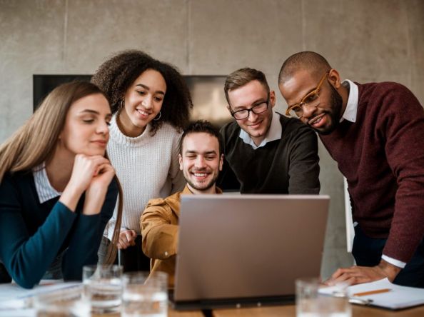 Estudo mostra que 1 a cada 3 brasileiros estará fora da população economicamente ativa até 2040