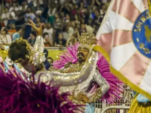 Rosas de Ouro promete no Anhembi na primeira noite de desfiles
